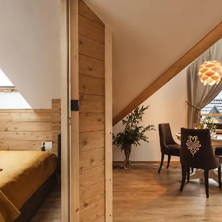 Stary Drewniany -obok Termy Bania I Kotelnica Apartman